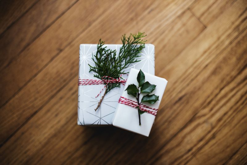 Holiday-Gifts-Financial-Advisors